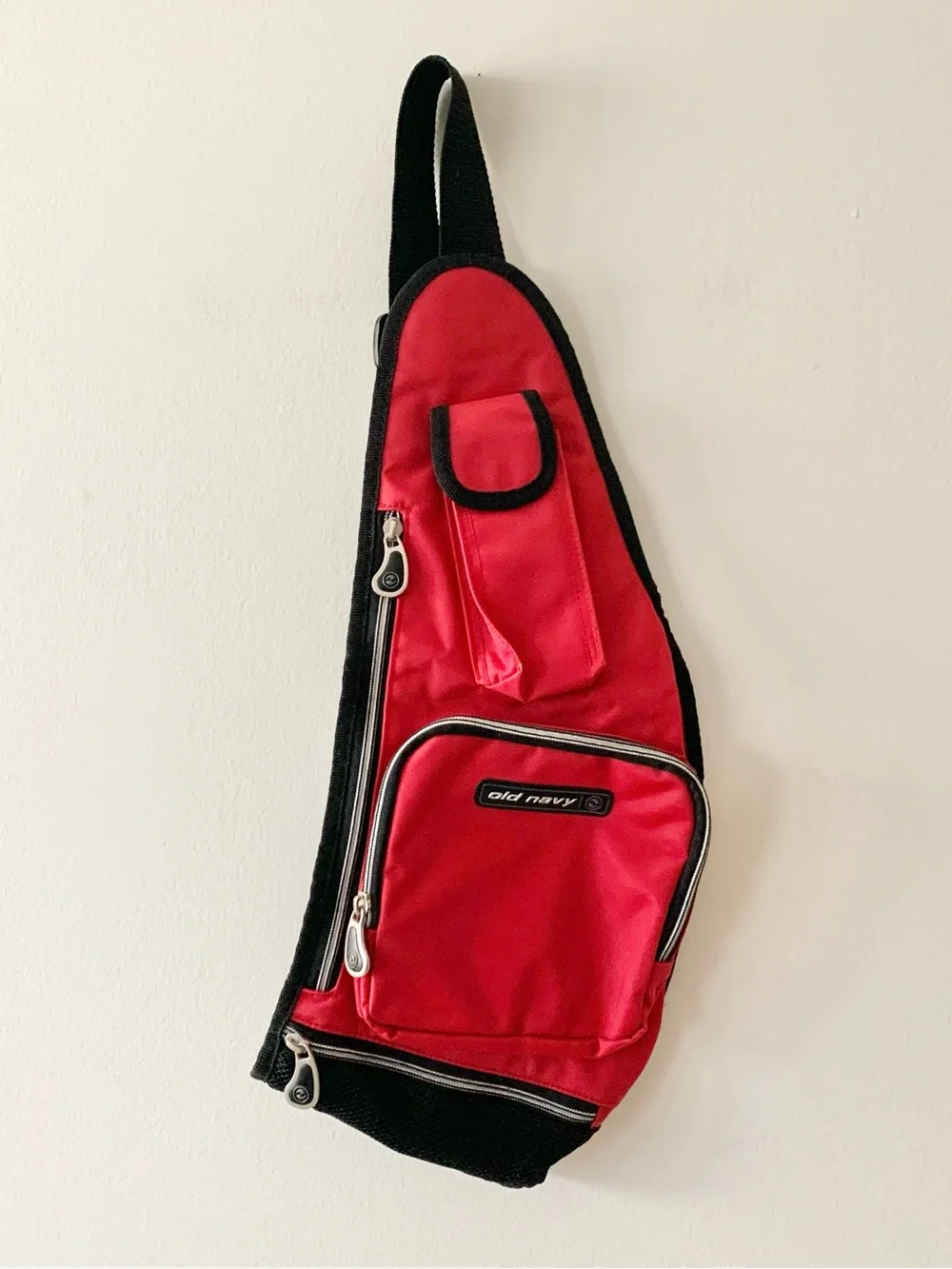NEW & RARE Y2K Old Navy Red and Black Shoulder Bag for Men